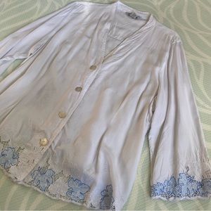 White button down embroidered cut out blue leaves vintage rayon